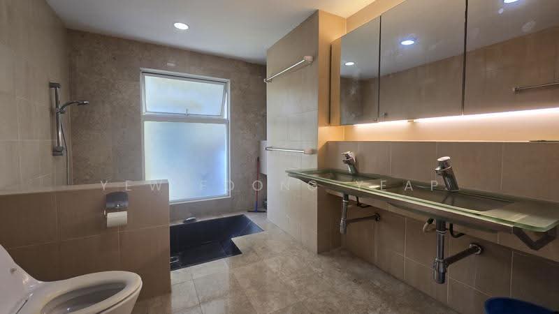 Condominium for Sale at Hijauan Kiara - Yew Foong Yeap - Master Bathroom - PropertyGuru.com.my