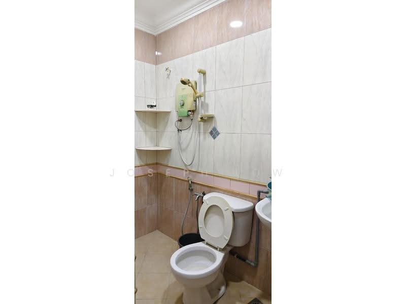 Terraced House for Rent in Bandar Mahkota Cheras (Cheras) - Joseph Low - Bathroom - PropertyGuru.com.my