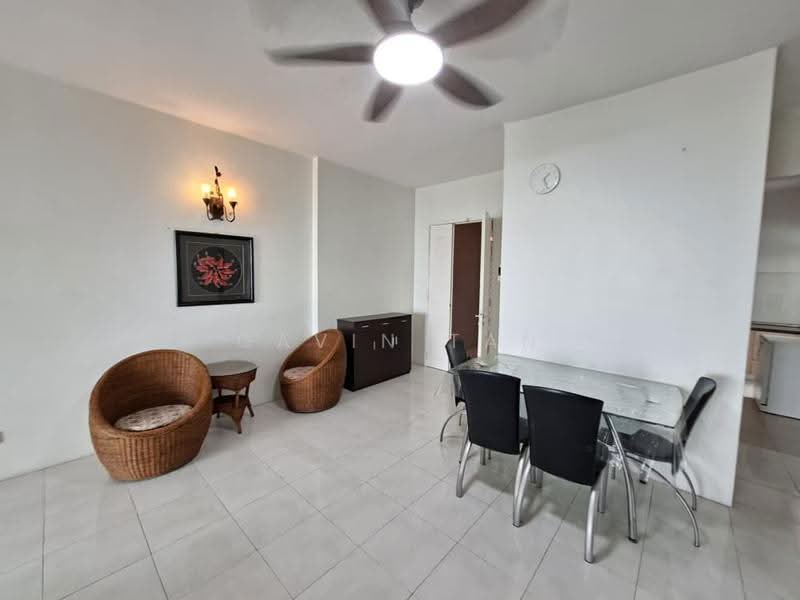 Kondominium untuk Disewa di Bayswater Resort Condominium - Gavin Tan - Living Room - PropertyGuru.com.my