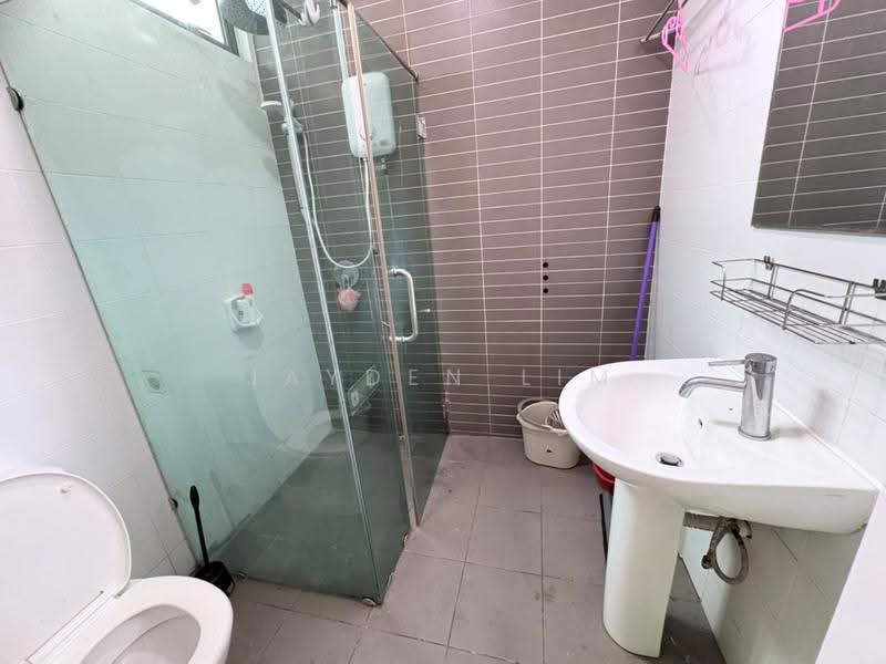 Service Residence for Rent at Palazio - Jayden Lim - Bathroom - PropertyGuru.com.my