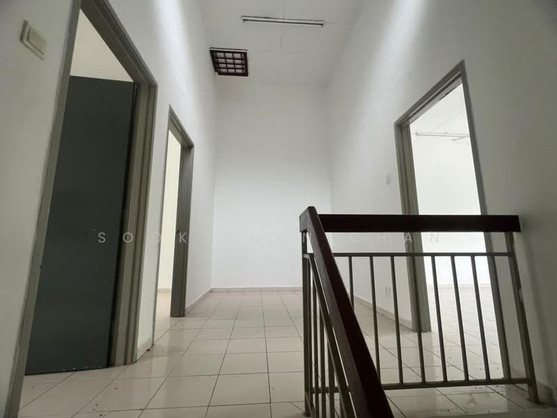 Terraced House for Sale in Bandar Puteri Klang (Klang) - Sook Kuan Chan - Corridor - PropertyGuru.com.my