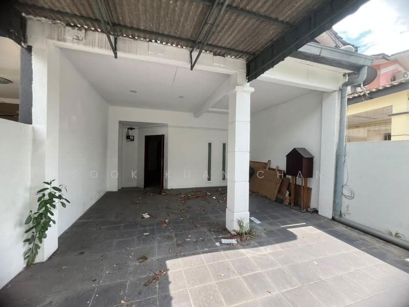 Terraced House for Sale in Bandar Puteri Klang (Klang) - Sook Kuan Chan - Exterior - PropertyGuru.com.my