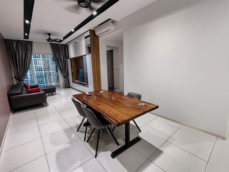 Kediaman Servis untuk Disewa di Eco Sky - Ray Kong - Living Room - PropertyGuru.com.my