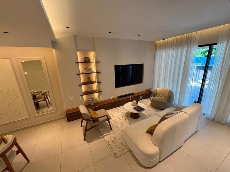 Rumah Teres 3-Tingkat untuk Dijual di Selayang (Selangor) - Vicky Tay - Living Room - PropertyGuru.com.my
