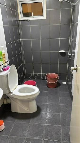 Kondominium untuk Dijual di 10 Island Resort - Vincent Koay - Bathroom - PropertyGuru.com.my