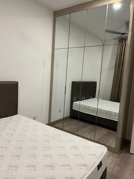 Kediaman Servis untuk Dijual di South View - Kevin Chew - Bedroom - PropertyGuru.com.my