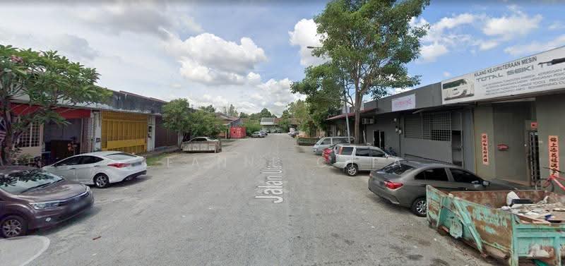 Warehouse for Rent in Taman Perindustrian Puchong Utama (Puchong) - Leanne Chia - PropertyGuru.com.my