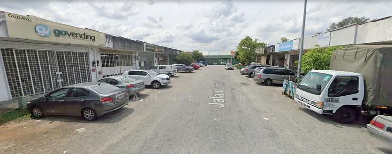 Warehouse for Rent in Taman Perindustrian Puchong Utama (Puchong) - Leanne Chia - Exterior - PropertyGuru.com.my