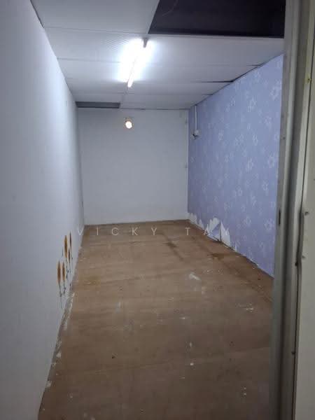 Kedai untuk Dijual di Bukit Rahman Putra (Sungai Buloh) - Vicky Tay - Interior - PropertyGuru.com.my
