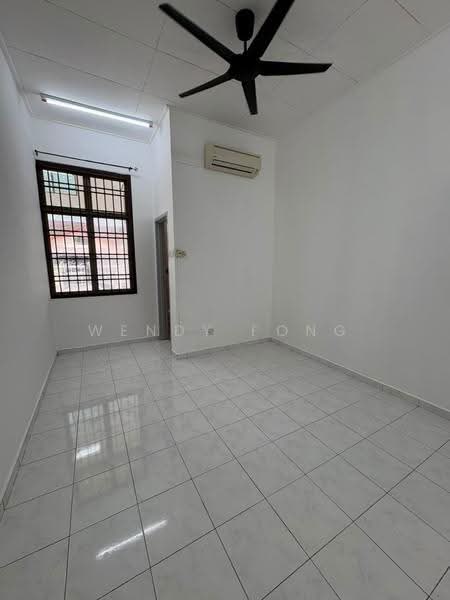 Rumah Teres 1-Tingkat untuk Dijual di Taman Puteri Wangsa (Ulu Tiram) - Wendy Fong - PropertyGuru.com.my