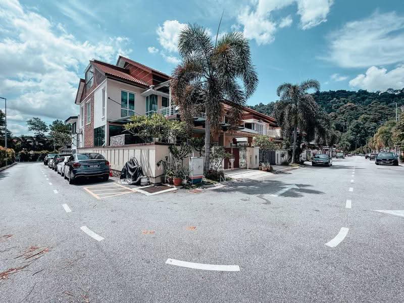 Rumah Kluster untuk Dijual di Ampang Saujana (Ampang) - AimiRahim Hartanah - Exterior - PropertyGuru.com.my