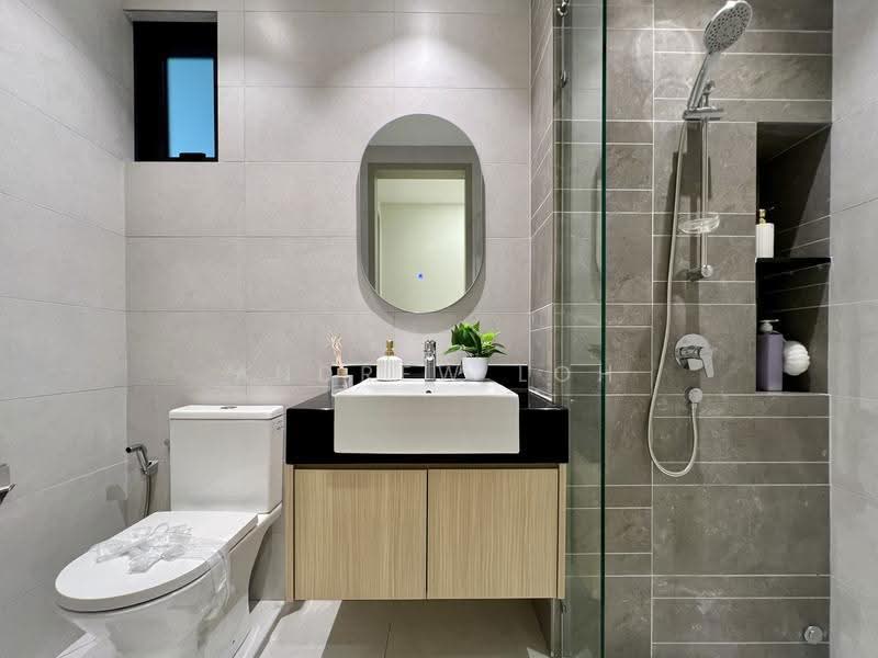 Kediaman Servis untuk Dijual di Sunway Velocity 3 - Andrew Loh - Bathroom - PropertyGuru.com.my