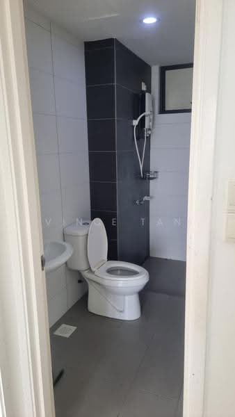 Kondominium untuk Disewa di Wellesley Residences - Vince Tan - Bathroom - PropertyGuru.com.my