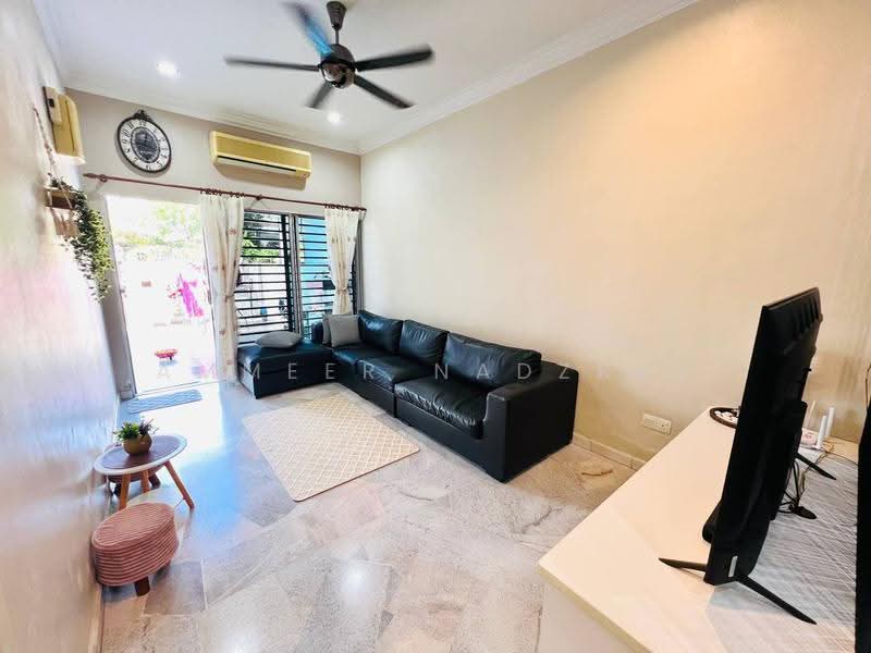 Rumah Teres 1-Tingkat untuk Dijual di Kajang (Selangor) - Ammeer Nadzrai - Living Room - PropertyGuru.com.my