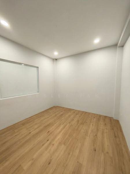 Shop for Rent in Melaka (Melaka City) - Wesley Tan - Interior - PropertyGuru.com.my