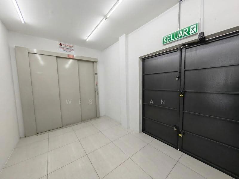 Shop for Rent in Melaka (Melaka City) - Wesley Tan - Entrance - PropertyGuru.com.my
