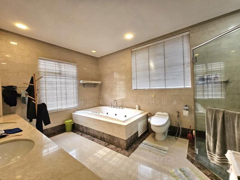 Bungalow House for Sale in Templer Park (Rawang) - Goh Kien Hua - Bathroom - PropertyGuru.com.my