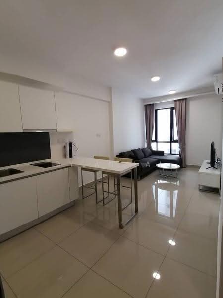 Kediaman Servis untuk Dijual di Eclipse Residence @ Pan'gaea - Dylan Lai - Living Room - PropertyGuru.com.my