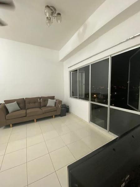 Kediaman Servis untuk Disewa di I Residence - Michelle Yun - Living Room - PropertyGuru.com.my