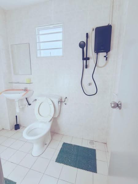 Terraced House for Rent in Taman Bukit Permata (Selayang) - Kathreen Thang - Bathroom - PropertyGuru.com.my