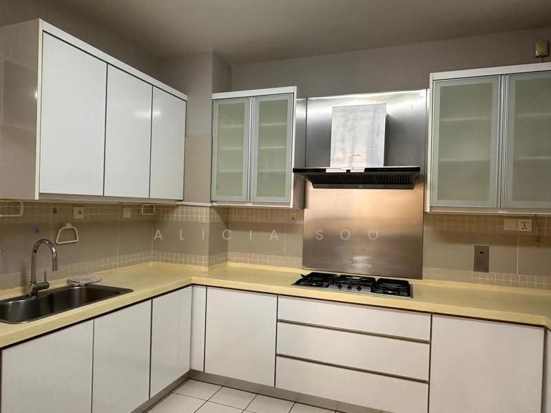 Condominium for Sale at Kiaramas Cendana - Alicia Soo - Kitchen - PropertyGuru.com.my