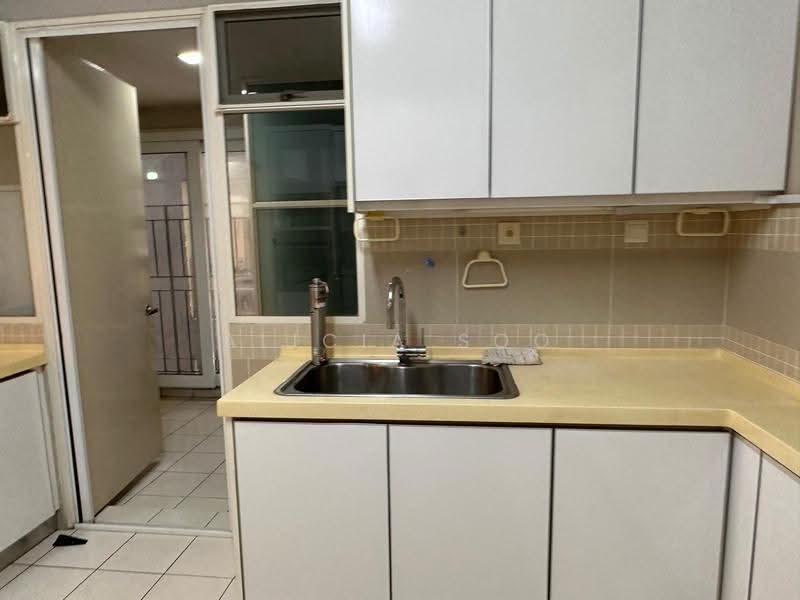 Condominium for Sale at Kiaramas Cendana - Alicia Soo - Kitchen - PropertyGuru.com.my