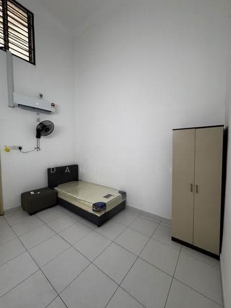 Terraced House for Rent in Senai (Kulai) - Daniel Tey - Bedroom - PropertyGuru.com.my