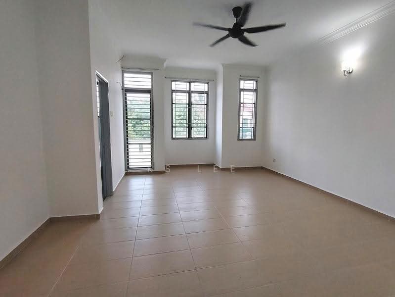2-storey Terraced House for Sale in Alam Damai (Cheras) - KS Lee - Living Room - PropertyGuru.com.my