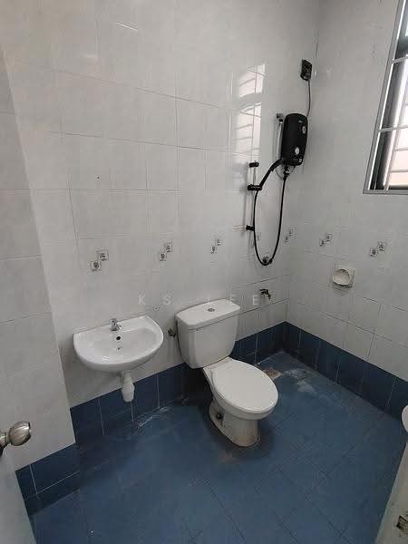 2-storey Terraced House for Sale in Alam Damai (Cheras) - KS Lee - Bathroom - PropertyGuru.com.my