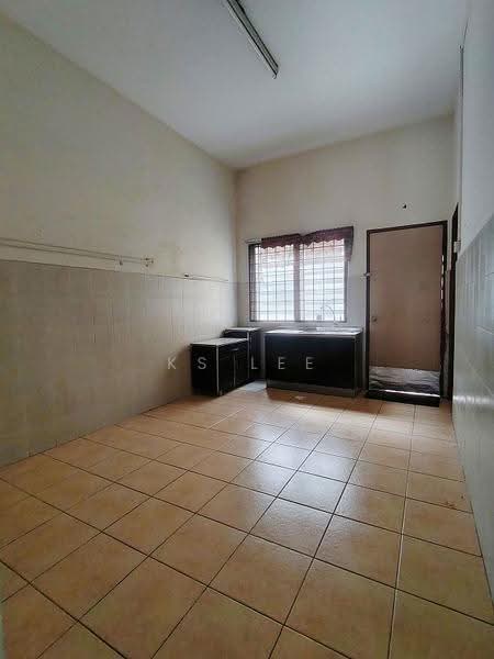 Rumah Teres 2-Tingkat untuk Dijual di Bandar Nusaputra (Puchong) - KS Lee - Kitchen - PropertyGuru.com.my
