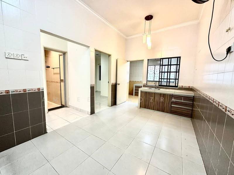 2-storey Terraced House for Sale in Bandar Tun Hussein Onn (Cheras) - Ammeer Nadzrai - Kitchen - PropertyGuru.com.my