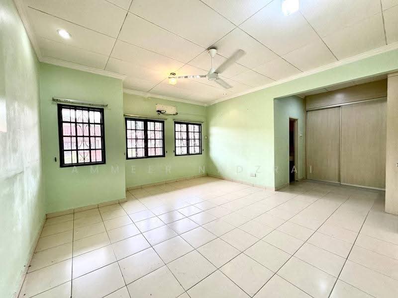 2-storey Terraced House for Sale in Bandar Tun Hussein Onn (Cheras) - Ammeer Nadzrai - Living Room - PropertyGuru.com.my