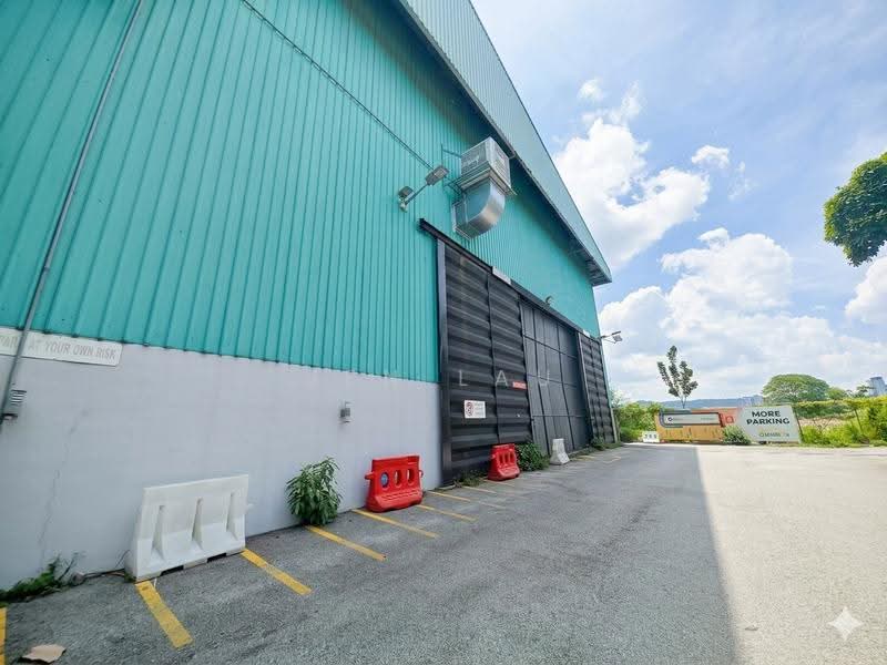 Gudang untuk Disewa di Taman Perindustrian Subang (Subang Jaya) - Jen Lau - Exterior - PropertyGuru.com.my