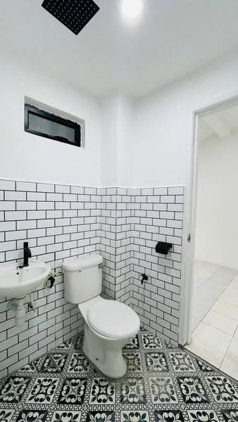 Rumah Teres 2-Tingkat untuk Dijual di Seri Kembangan (Selangor) - Azrul Ismail - Bathroom - PropertyGuru.com.my