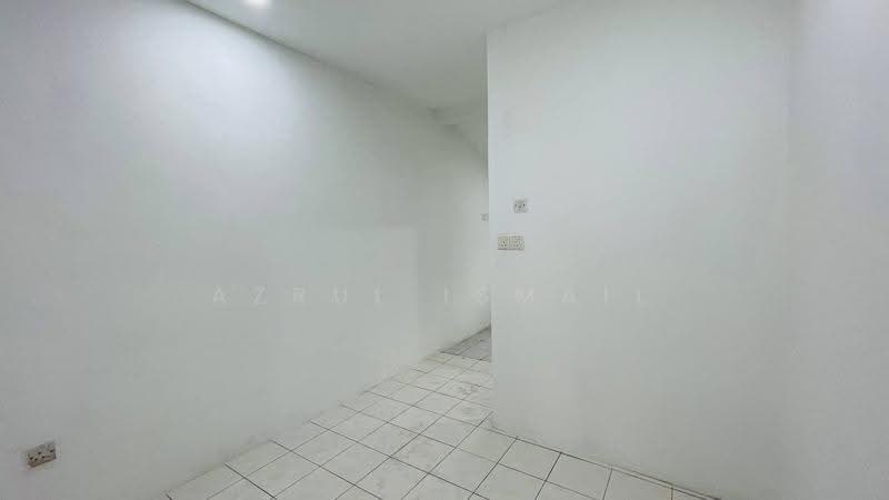 Rumah Teres 2-Tingkat untuk Dijual di Seri Kembangan (Selangor) - Azrul Ismail - Interior - PropertyGuru.com.my