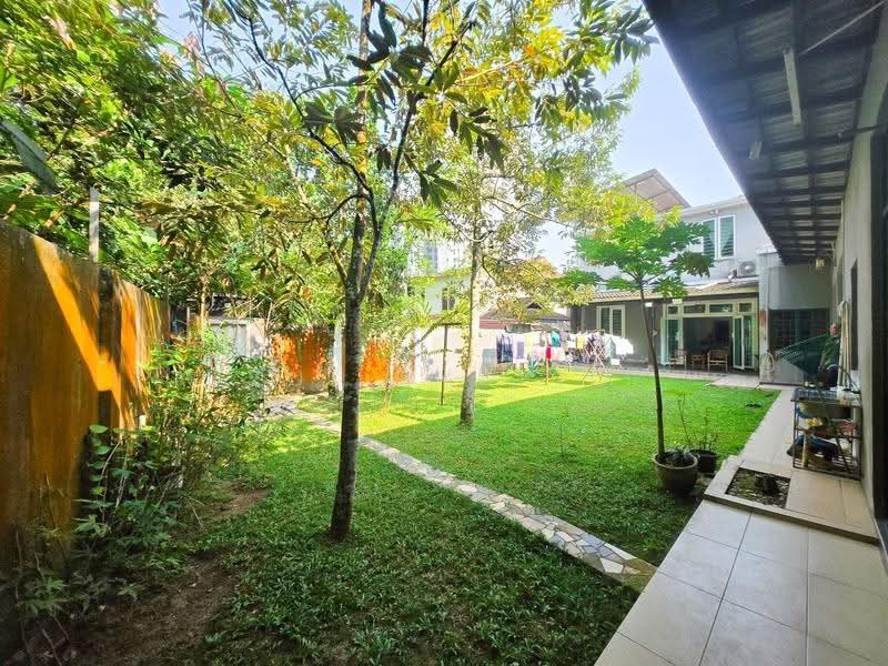 Semi-Detached House for Sale in Ampang Jaya (Ampang) - Zul Syafiq - Garden - PropertyGuru.com.my