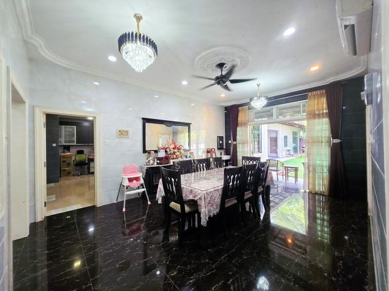 Semi-Detached House for Sale in Ampang Jaya (Ampang) - Zul Syafiq - Dining Room - PropertyGuru.com.my