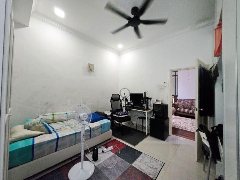 Semi-Detached House for Sale in Ampang Jaya (Ampang) - Zul Syafiq - Bedroom - PropertyGuru.com.my