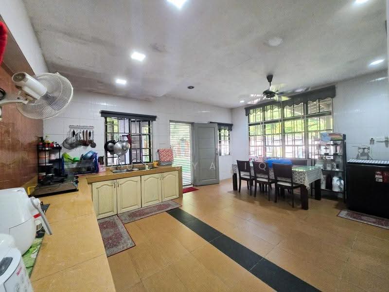Semi-Detached House for Sale in Ampang Jaya (Ampang) - Zul Syafiq - Kitchen - PropertyGuru.com.my