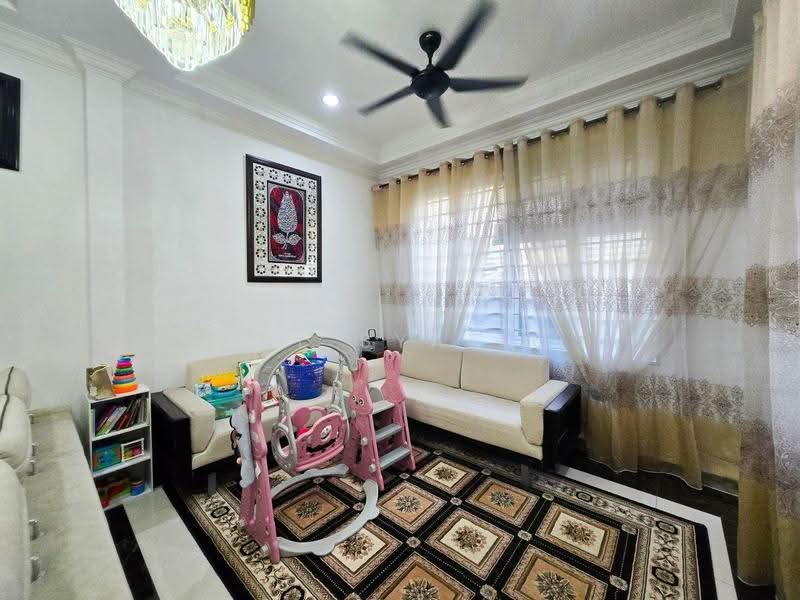 Semi-Detached House for Sale in Ampang Jaya (Ampang) - Zul Syafiq - Living Room - PropertyGuru.com.my