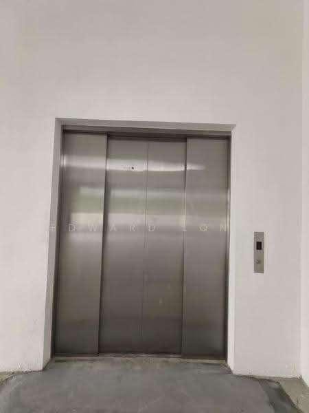 Kilang untuk Dijual di Cheras (Selangor) - Edward Long - Corridor - PropertyGuru.com.my