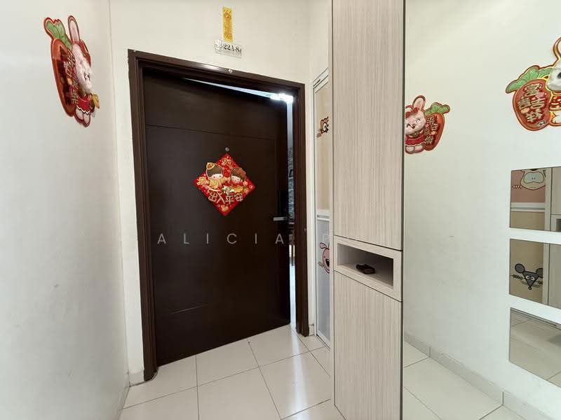 Condominium for Sale at One World 1 - Alicia Poh - Entrance - PropertyGuru.com.my