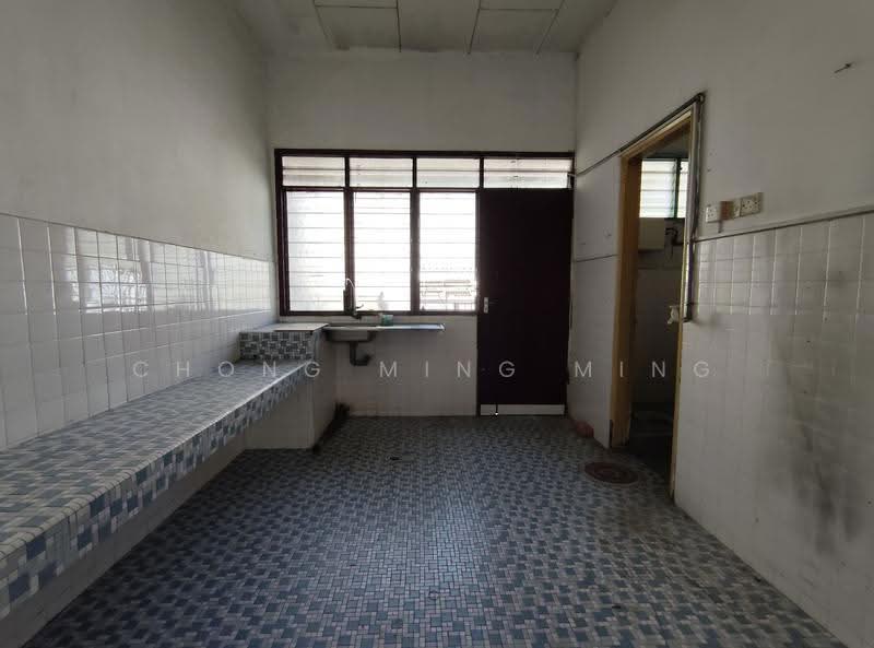 2-storey Terraced House for Sale in Taman Rasah Jaya (Rasah) - Chong Ming Ming - Kitchen - PropertyGuru.com.my