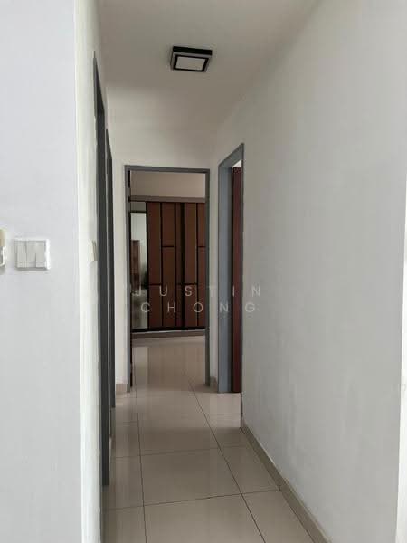Service Residence for Rent at KL Traders Square - Justin Chong - Corridor - PropertyGuru.com.my