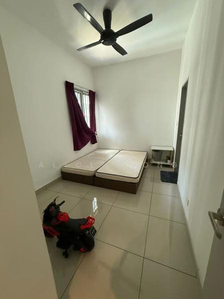 Kediaman Servis untuk Dijual di Almyra Residences - Alice Chong - Bedroom - PropertyGuru.com.my