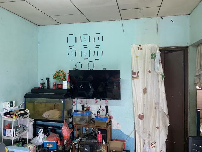 Rumah Flat untuk Dijual di Taman Cempaka - Ray Lee - Living Room - PropertyGuru.com.my