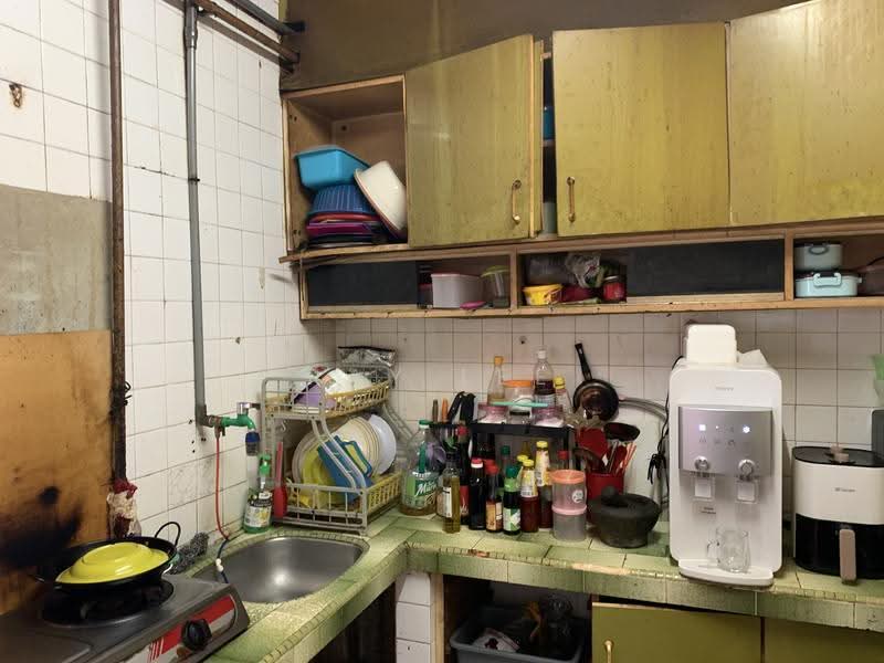 Rumah Flat untuk Dijual di Taman Cempaka - Ray Lee - Kitchen - PropertyGuru.com.my
