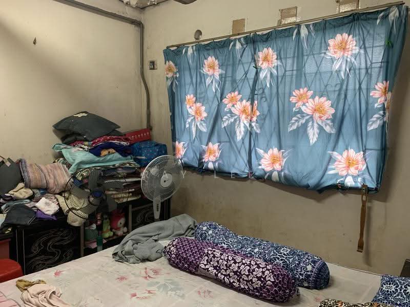 Rumah Flat untuk Dijual di Taman Cempaka - Ray Lee - Bedroom - PropertyGuru.com.my