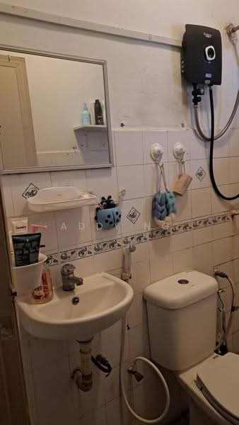Apartment for Sale at Pangsapuri Waja - Addy Ng - Bathroom - PropertyGuru.com.my