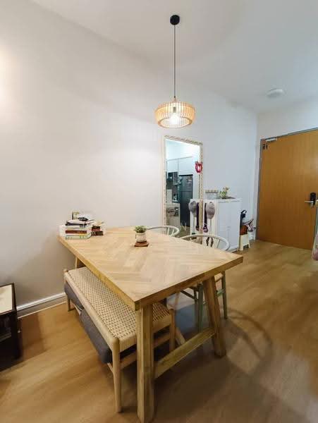 Service Residence for Rent at Millerz Square Serviced Residence - Lawrence Law - Dining Room - PropertyGuru.com.my